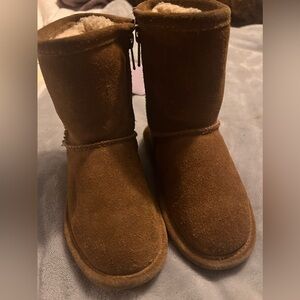 Children’s bear paw boots